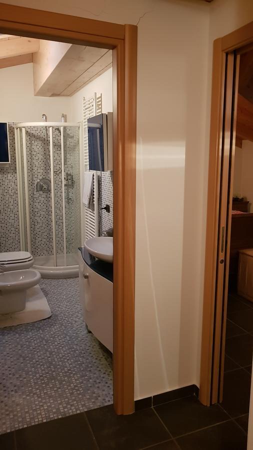 B&B Benessere La Casa Nera Брено Екстер'єр фото
